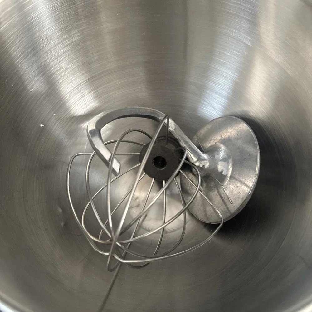 KITCHEN AID Stainless Steel Mixing Bowl w/ Handle 5 quart for Artisan mixers